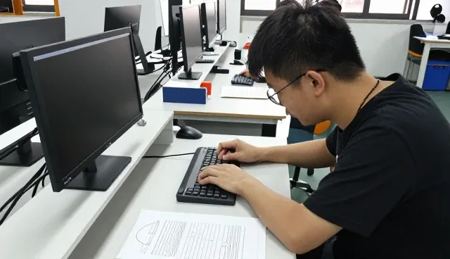 项城市先知服饰有限公司持续优化产品销售支持，满足诚信服务中小需求